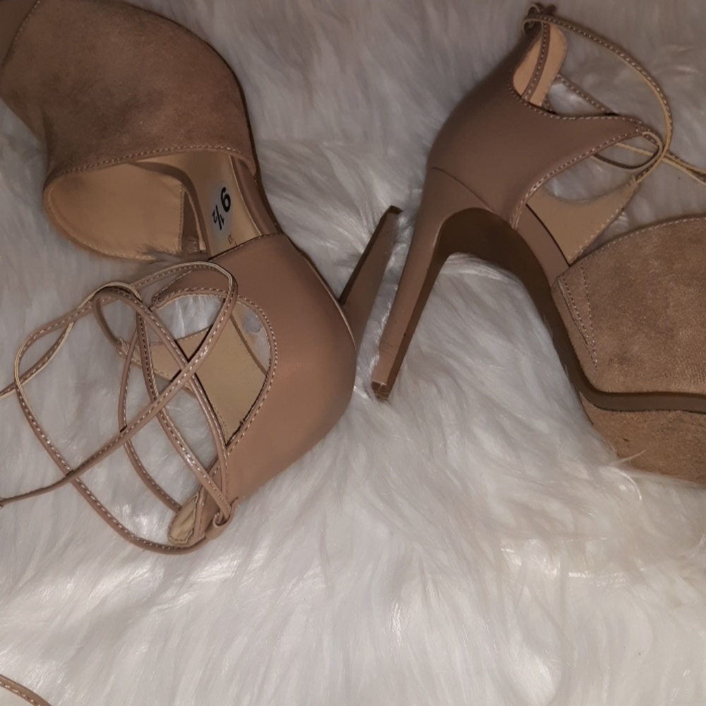 Sandals with 4" heel - Picture 7 of 8